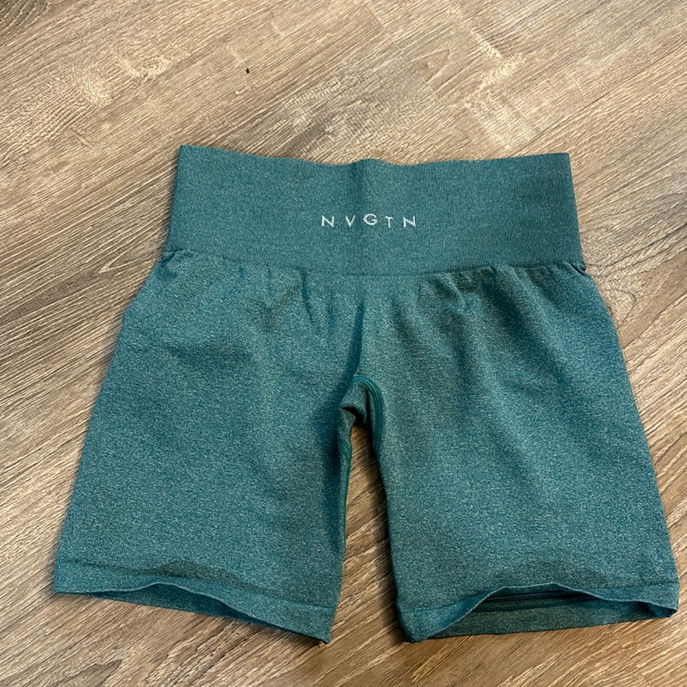 NVGTN Pro Seamless Shorts Sz Medium